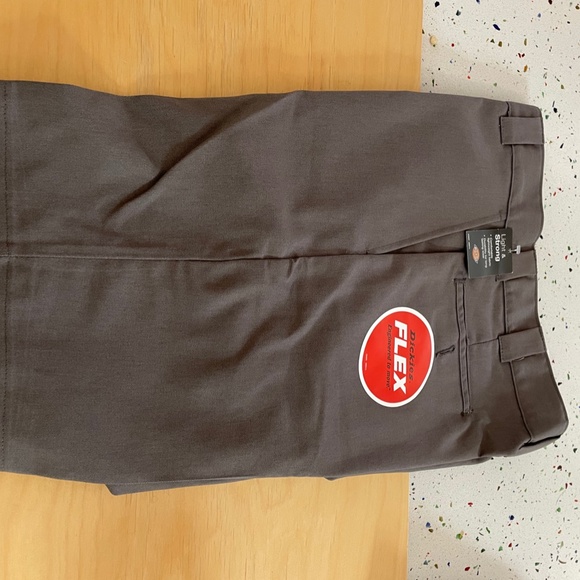 New Dickies Work Shorts - Picture 3 of 3